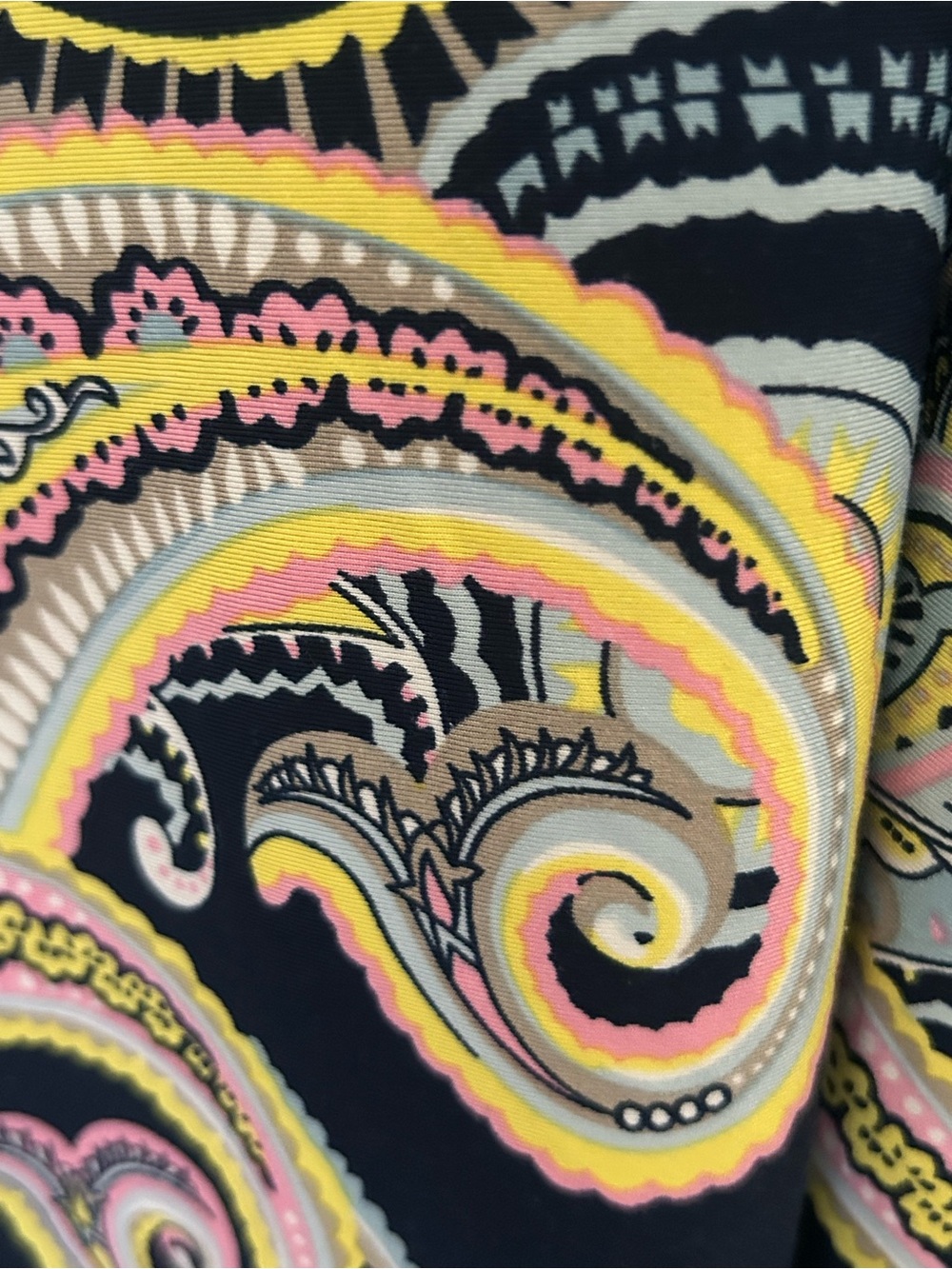 White Mark Tegan Paisley Swing Tunic with Yellow & Pink Accents 3XL - Picture 10 of 11